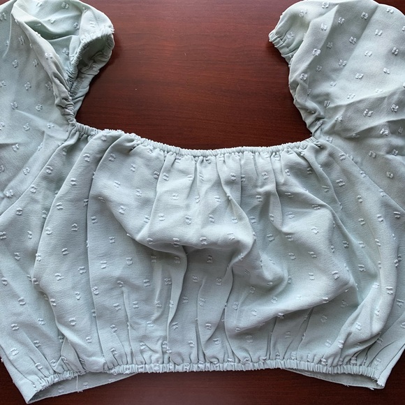 NWOT Puff sleeve blue crop blouse - Picture 6 of 6